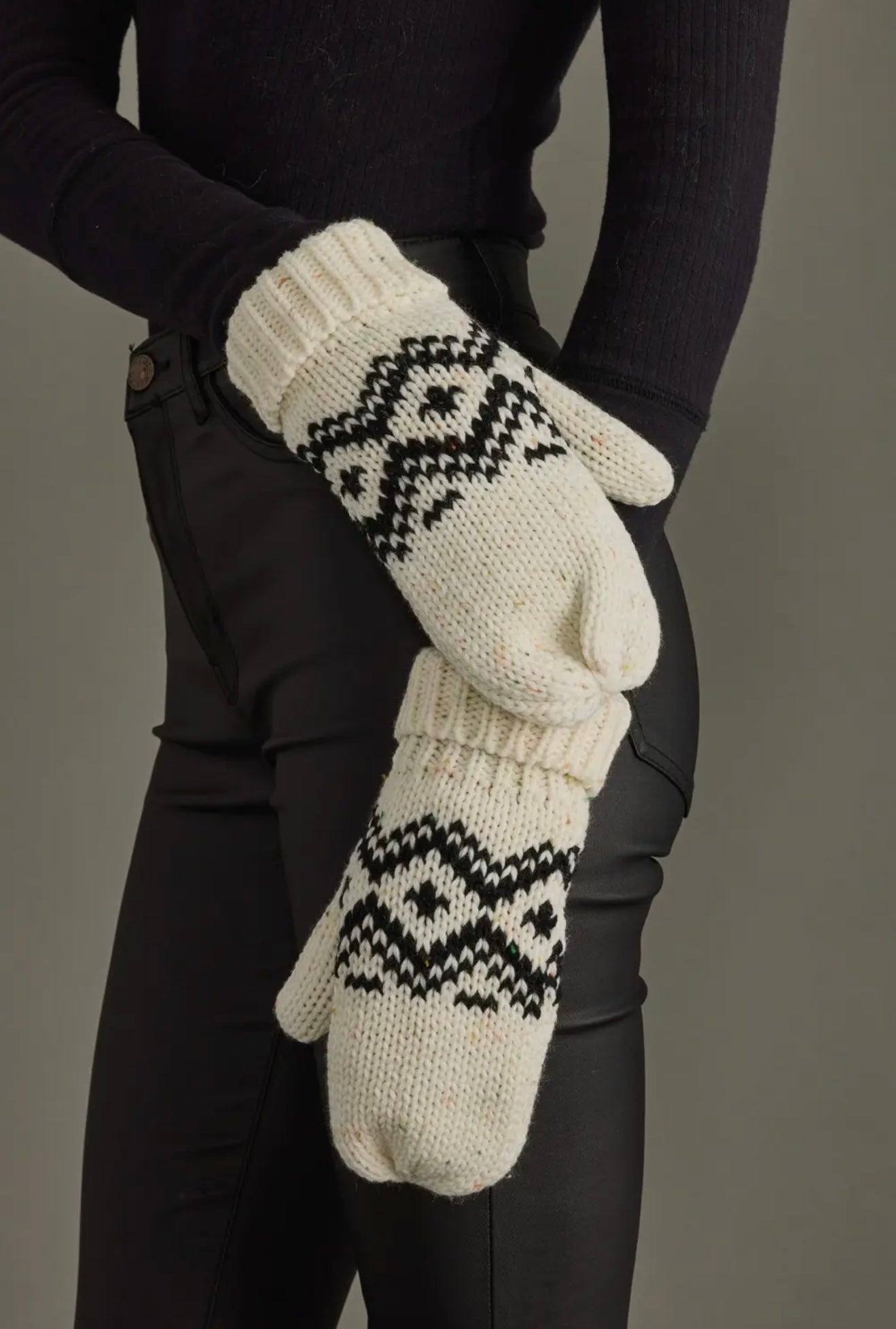 CHLOE CREAM & SPECKLED PATTERNED MITTENS