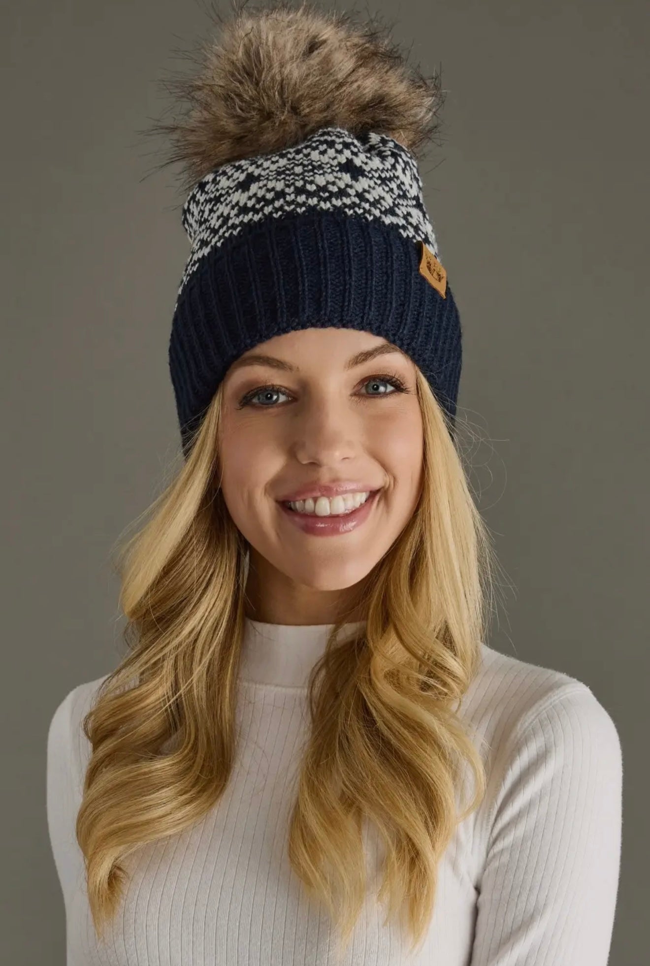 DANI DARK NAVY & WHITE PATTERNED POM HAT