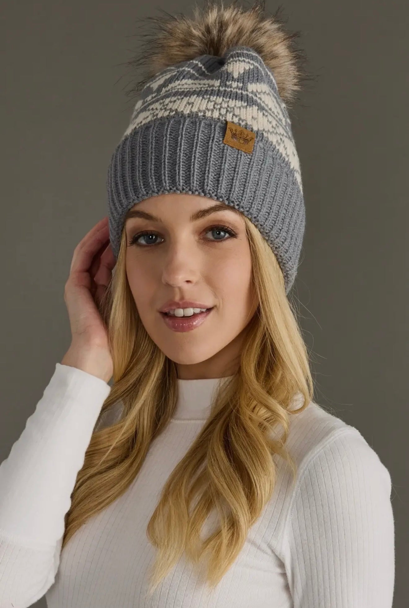 GISELLE GRAY & CREAM PATTERNED POM HAT