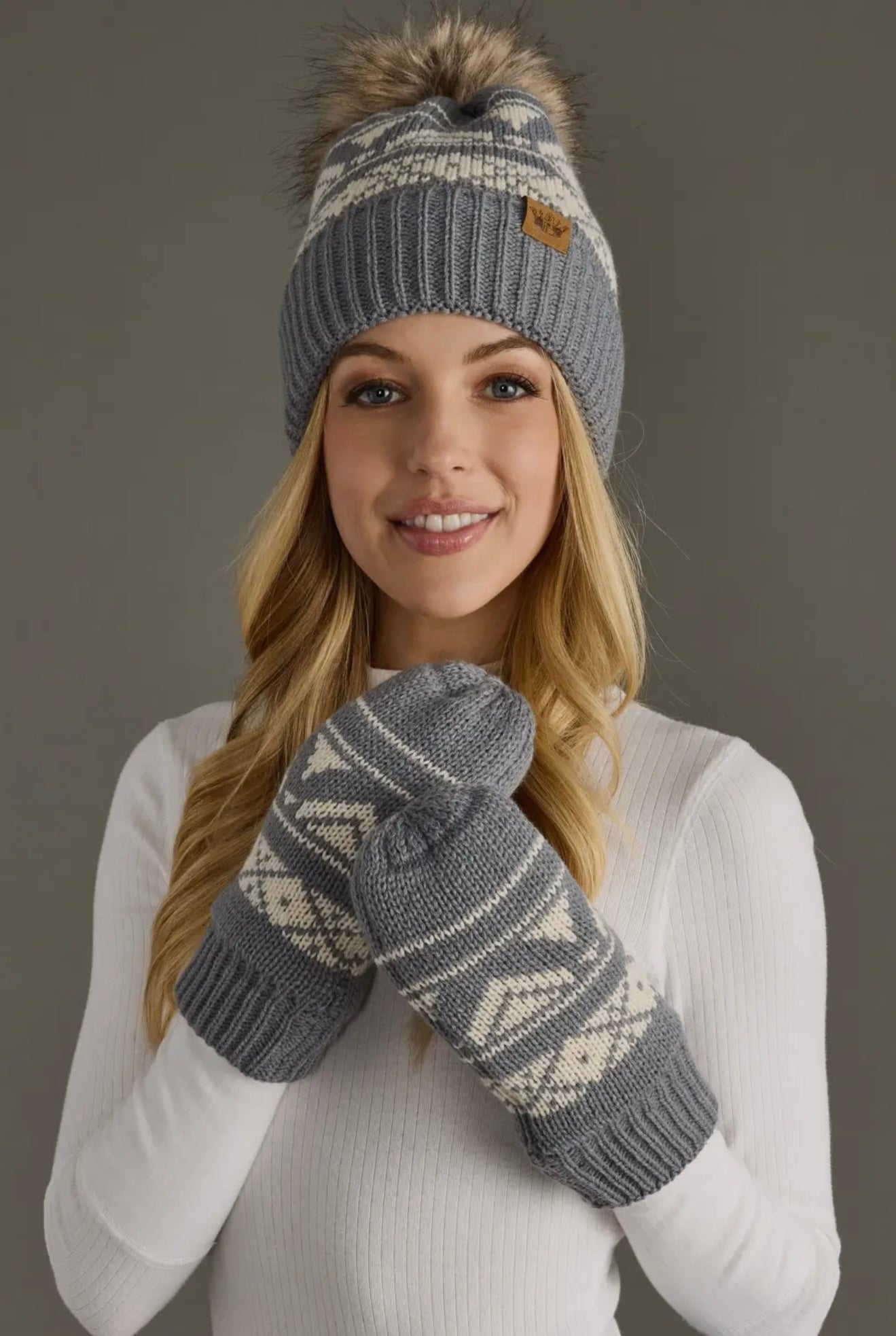 GISELLE GRAY & CREAM PATTERNED POM HAT